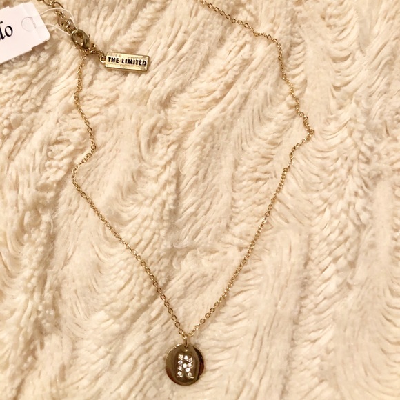 Jewelry - Initial necklace, letter R